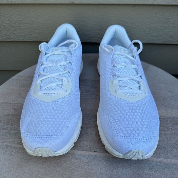Under Armour Hovr Intake 6 Mens Sneakers Size 10 White Running 3026134-101 New - Picture 13 of 14